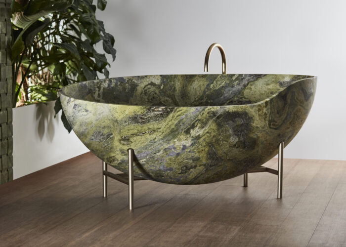 Kreoo presenta i nuovi arredi per bagno prodotti con il marmo: Artik Green