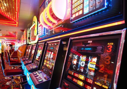 Quanto dura una sessione di slot? Breve storia delle Slot Machine: dalla leggendaria Liberty Bell alle slot online